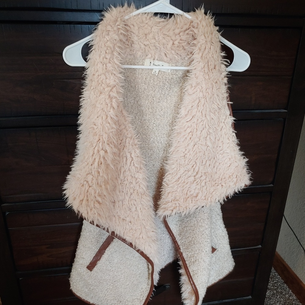 Fall Furry Vest!